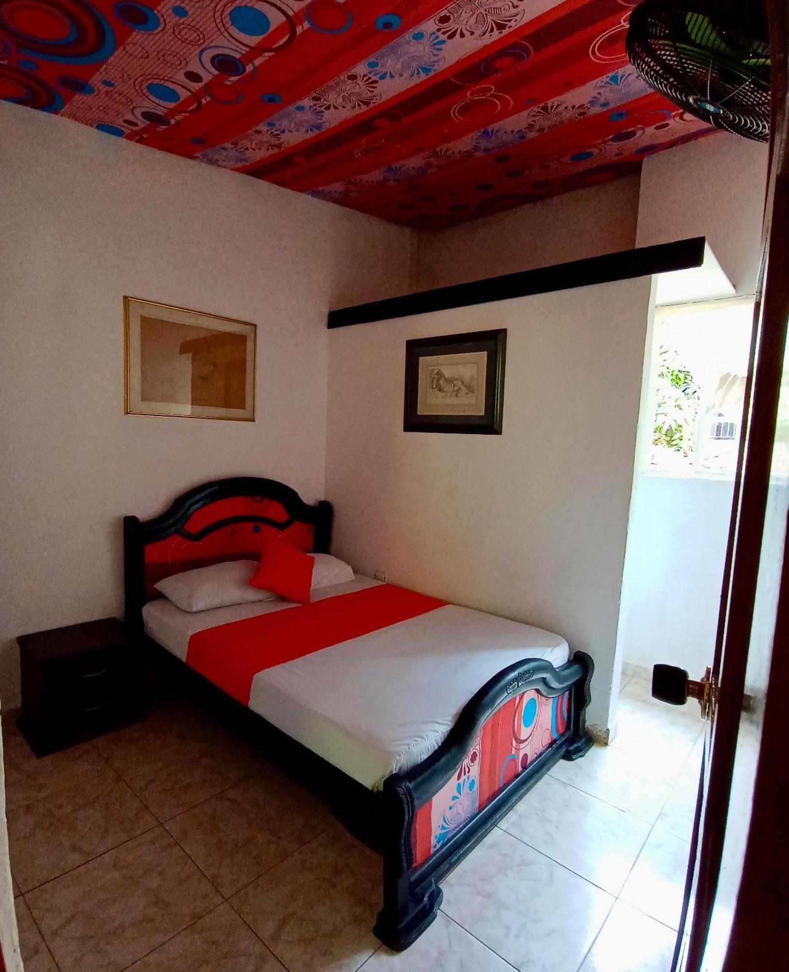 Hostal Las Mariposas 米卡 外观 照片